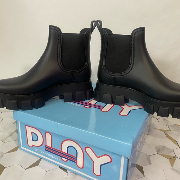 NIB W10 Jeffrey Campbell Pleu Black Matte Chunky Platform Chelsea Ankle Boots - Picture 3 of 12